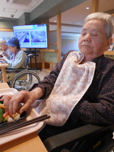 DSCN5422 450x600 - 忘年会🍣・・・多床室編