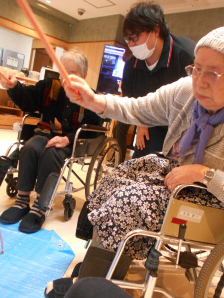 DSCN5683 450x600 - お誕生日会・・・多床室編