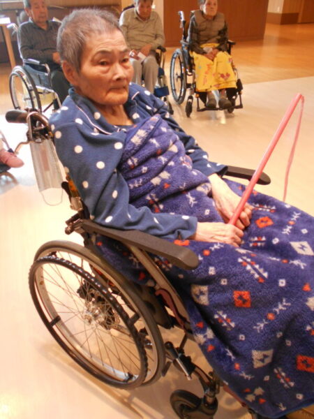 DSCN5697 450x600 - お誕生日会・・・多床室編
