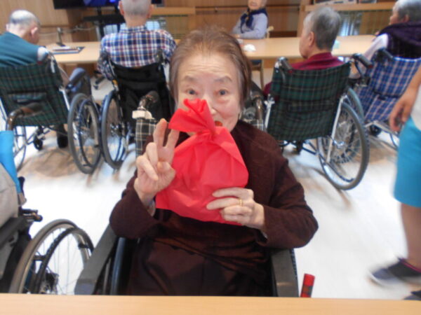 3月お誕生日会・・多床室編 DSCN6036 600x450 - 3月お誕生日会・・多床室編