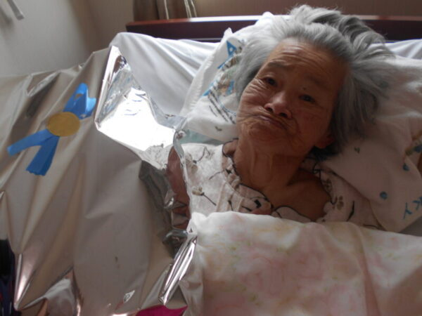 3月お誕生日会・・多床室編 DSCN6053 600x450 - 3月お誕生日会・・多床室編