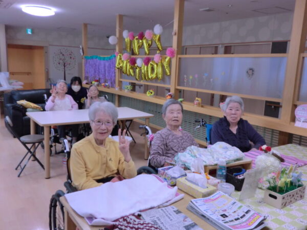 藤の花作り・・ユニット・多床室のご紹介 CIMG0067 600x450 - 藤の花作り・・ユニット・多床室のご紹介