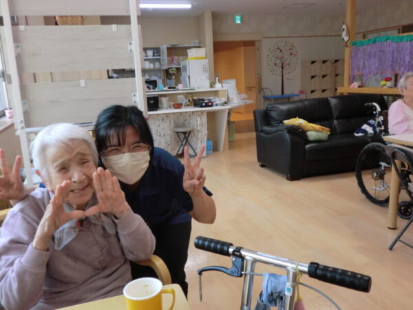 藤の花作り・・ユニット・多床室のご紹介 CIMG0068 600x450 - 藤の花作り・・ユニット・多床室のご紹介