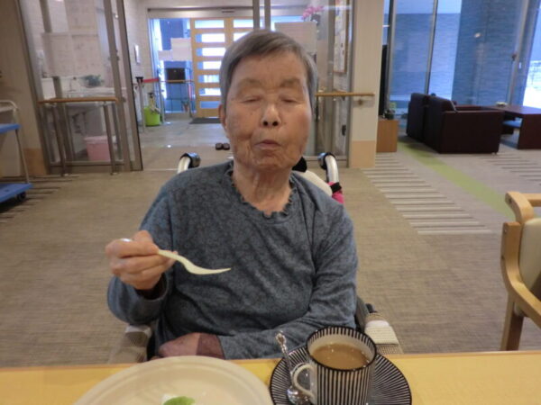 CIMG0505 600x450 - ケーキ作り🎂・・余暇活動編