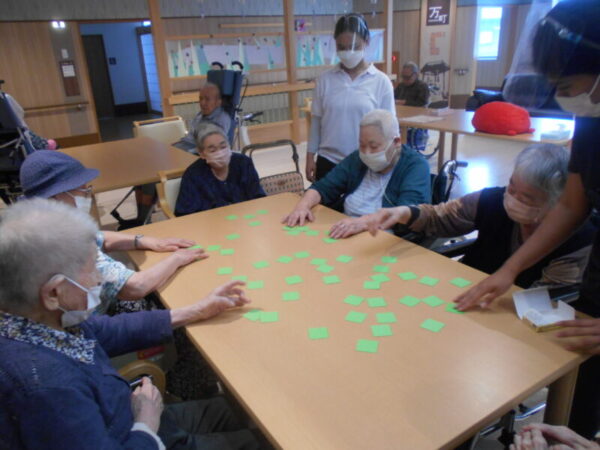 c2623fe62754abade6d0be3cd565e4e6 600x450 - 8月誕生日会・・多床室編