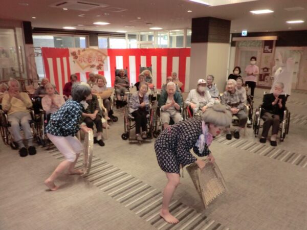 0e5f1a9f228780feddb14a139019c733 600x450 - 敬老会・・多床室編パート①