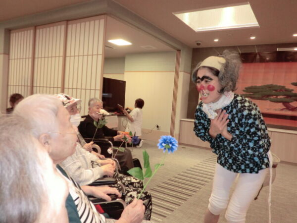 CIMG1173 600x450 - 敬老会・・多床室編パート①