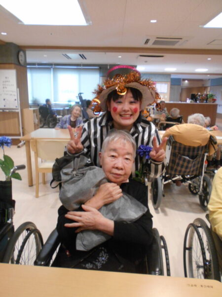 DSCN7102 450x600 - 敬老会・・多床室編パート②