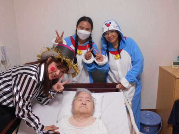 DSCN7128 600x450 - 敬老会・・多床室編パート②