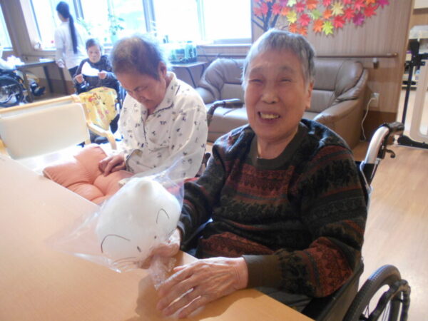 DSCN7725 600x450 - お誕生日会🍰・・多床室編