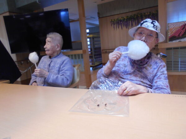 DSCN7728 1 600x450 - お誕生日会🍰・・多床室編