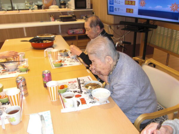 忘年会・・多床室編 【昼食編】 CIMG4573 600x450 - 忘年会・・多床室編 【昼食編】
