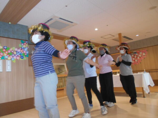 DSCN7910 600x450 - 忘年会・・多床室編【クリスマス＆お誕生日会】