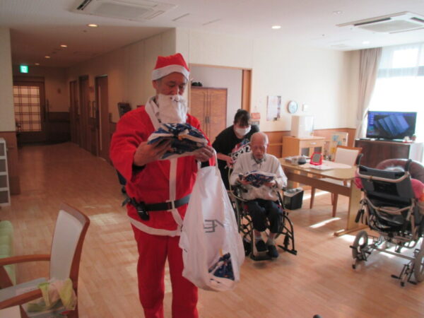 IMG 0001 600x450 - サンタさん🎅