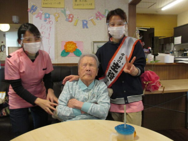 IMG 0014 1 600x450 - ★京口・塔世　お誕生日会★