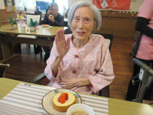 IMG 0026 600x450 - ★京口・塔世　お誕生日会★