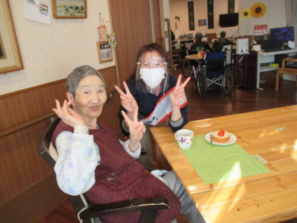 IMG 0029 1 600x450 - ★京口・塔世　お誕生日会★