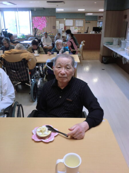 CIMG1719 450x600 - おひな祭り・・多床室パート②