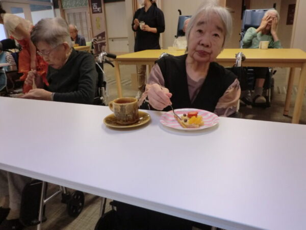 CIMG2113 600x450 - 伊賀の街5周年記念コンサート・・多床室編