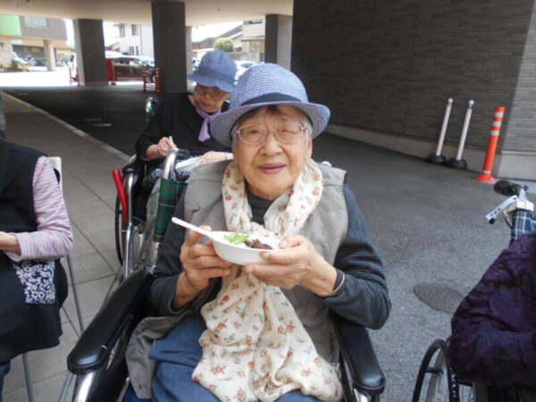 DSCN8950 1 600x450 - 父の日イベント・・多床室　準備編