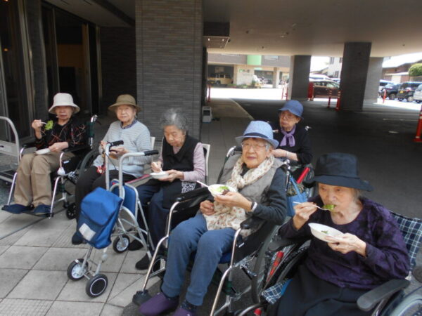 父の日イベント・・多床室 準備編 DSCN8954 1 600x450 - 父の日イベント・・多床室 準備編