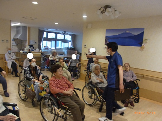 集団リハビリ✊✋ RIMG1162 - 集団リハビリ✊✋