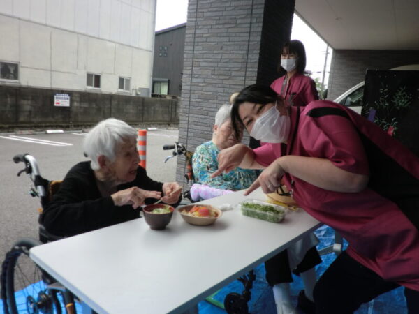 CIMG2690 600x450 - 流しそうめん・・車坂町編