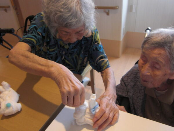 CIMG5400 600x450 - タオルで🐰うさぎ作り・・ユニット編