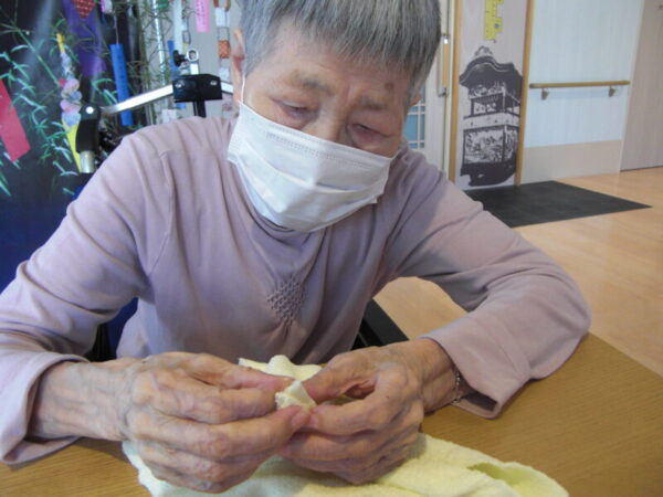 CIMG5403 600x450 - タオルで🐰うさぎ作り・・ユニット編