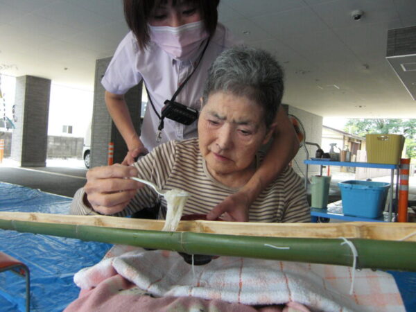 CIMG5482 1 600x450 - 流しそうめん・・農人町編