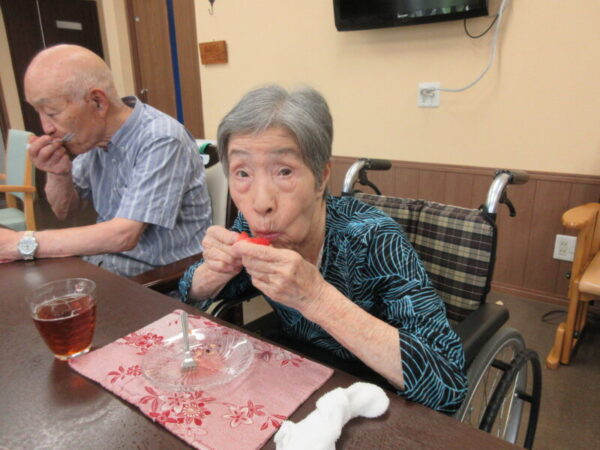 IMG 5376 600x450 - 【季節行事】スイカ割り