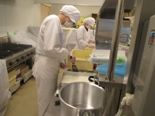 IMG 0003 600x450 - 栄養士実習生のおやつ作り🍮🍨✨