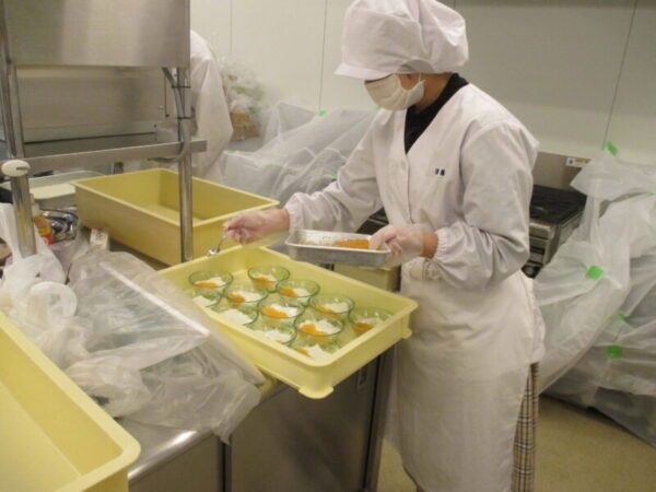 IMG 0004 1 600x450 - 栄養士実習生のおやつ作り🍮🍨✨