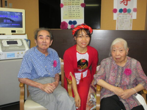 IMG 6122 600x450 - 【季節行事】敬老会1日目