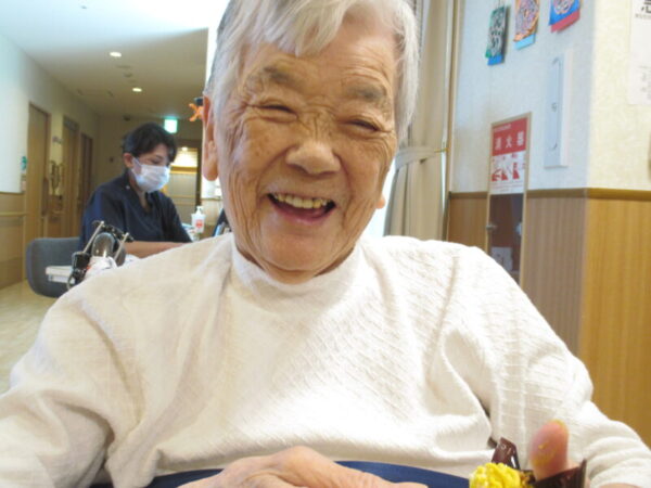 IMG 0047 600x450 - ユニット行事　誕生日会とおやつのバイキング🎃✨✨