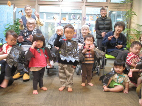 IMG 0037 600x450 - 園児とハロウィン🎃🍬🍭✨