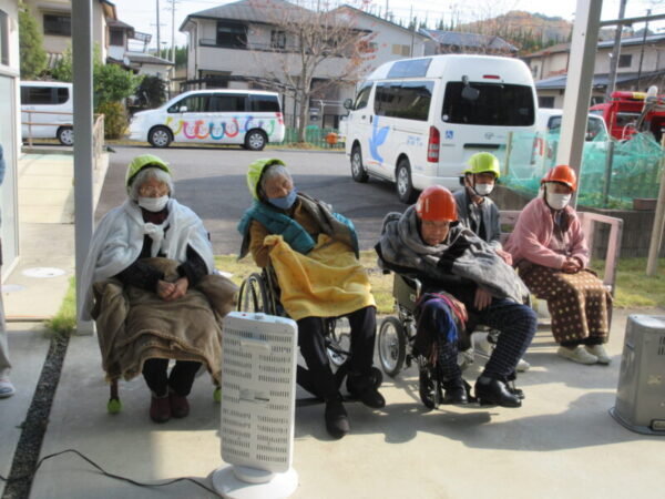 IMG 7841 600x450 - 【防災訓練】避難訓練