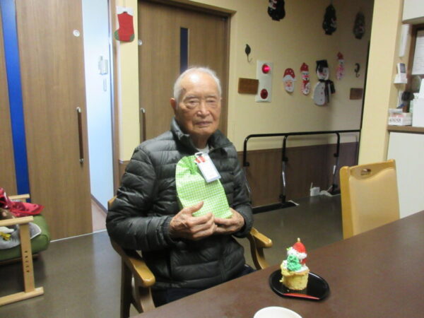 IMG 8586 600x450 - 【季節行事】クリスマス会＆忘年会②