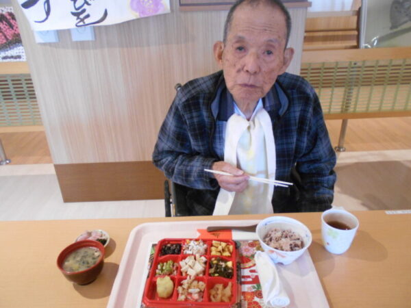 DSCN0530 600x450 - 新年２０２４年おせち🎍多床室