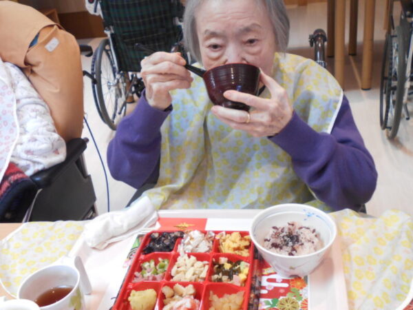 DSCN0533 600x450 - 新年２０２４年おせち🎍多床室