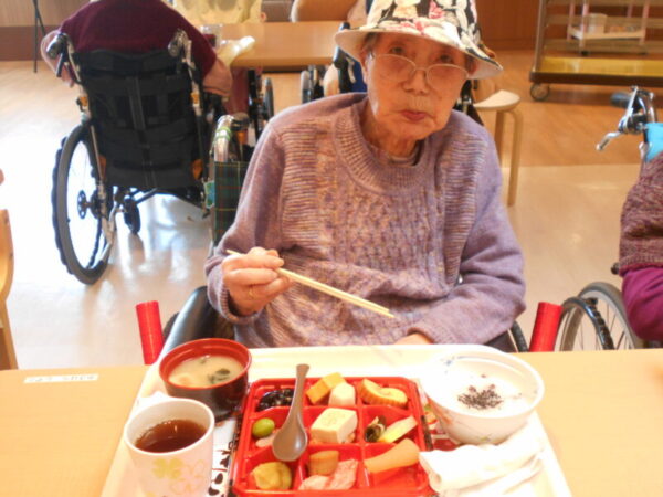 DSCN0535 600x450 - 新年２０２４年おせち🎍多床室