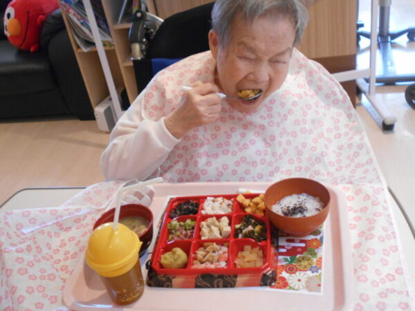 DSCN0536 600x450 - 新年２０２４年おせち🎍多床室