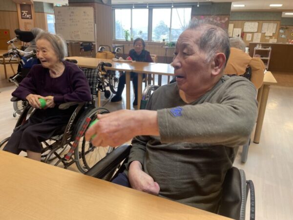 IMG 4930 600x450 - 節分👹豆まき・・・多床室編