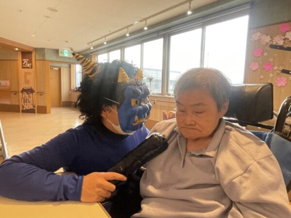 IMG 4942 600x450 - 節分👹豆まき・・・多床室編