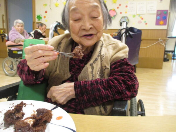 IMG 0108 600x450 - 手作りスイーツ第３弾（フォンダンショコラ）🎂＆お誕生日会🎉🎉