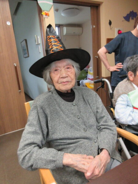 IMG 4860 450x600 - 【季節行事】ハロウイン仮装大会①