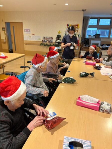 IMG 0515 450x600 - クリスマスパーティー🎄