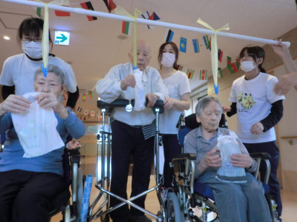 CIMG6070 600x450 - 多床室敬老会💐/　ユニット運動会👟