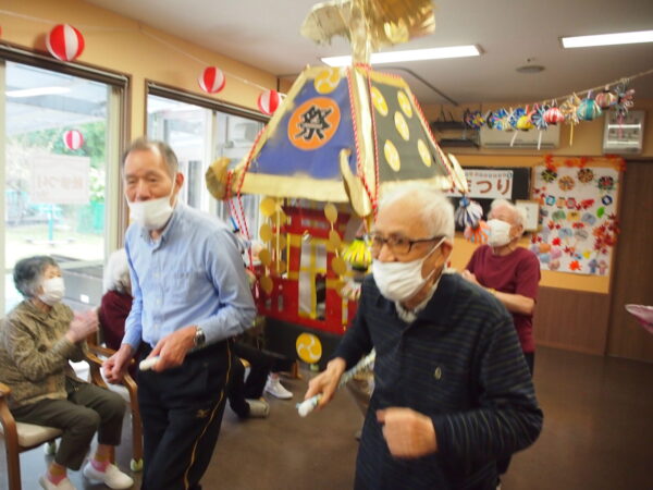 PA065145 600x450 - 【季節行事】秋祭り1日目