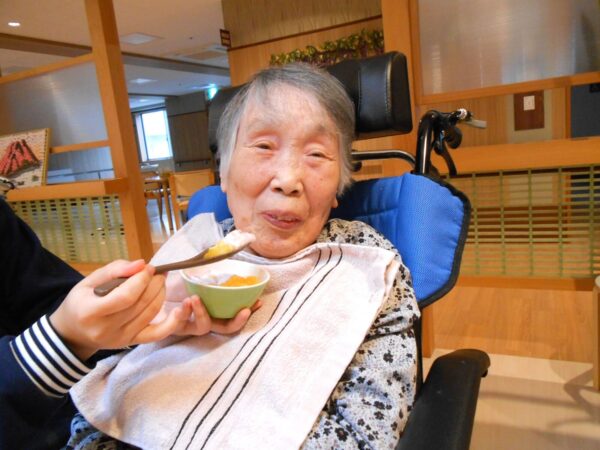 DSCN0380 600x450 - 10月のお誕生日会(*&acute;▽｀*)✨🎁